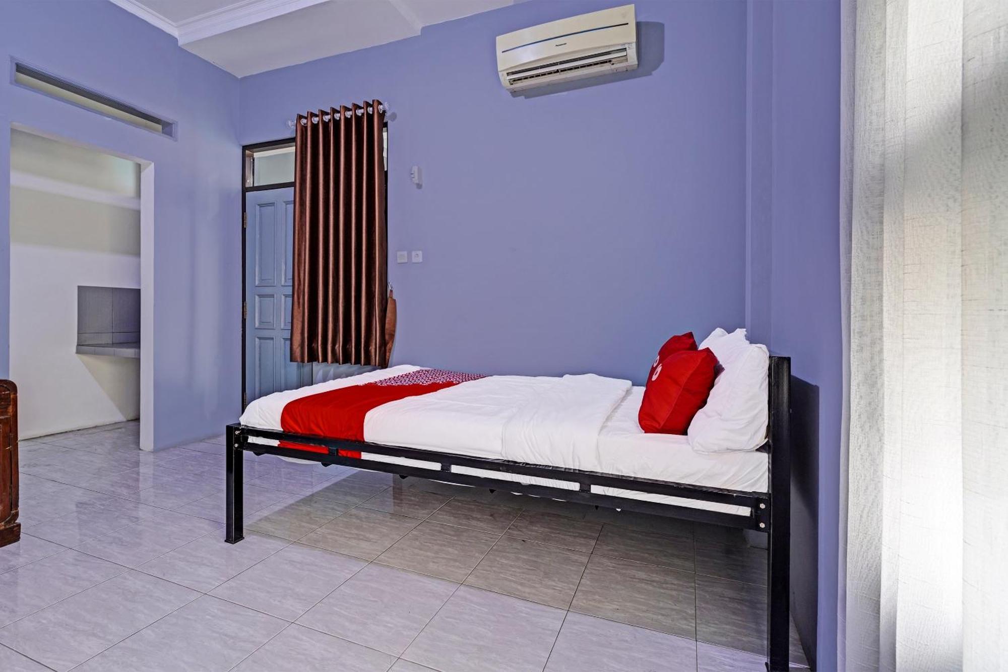 Oyo Life 91592 Aaliya Guest House Syariah Lebakwangi ภายนอก รูปภาพ
