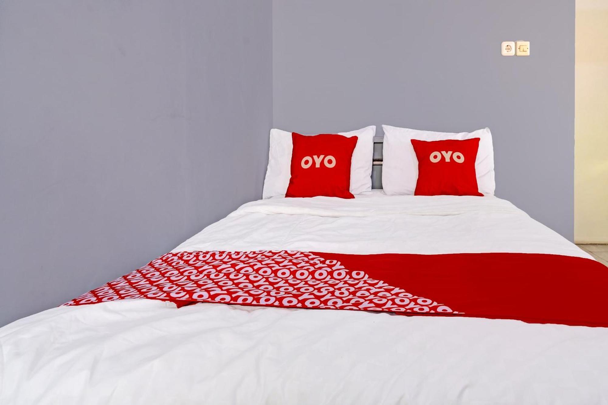 Oyo Life 91592 Aaliya Guest House Syariah Lebakwangi ภายนอก รูปภาพ